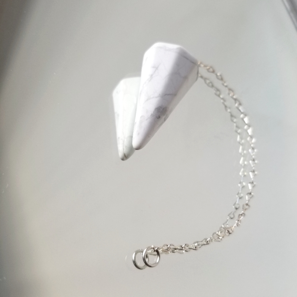 Howlite Pendulum - Picture 3 of 6